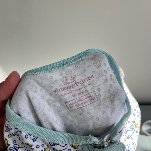 Vineyard Vines Easter Whale Footie Pajamas 18-24 Months - Picture 5 of 7